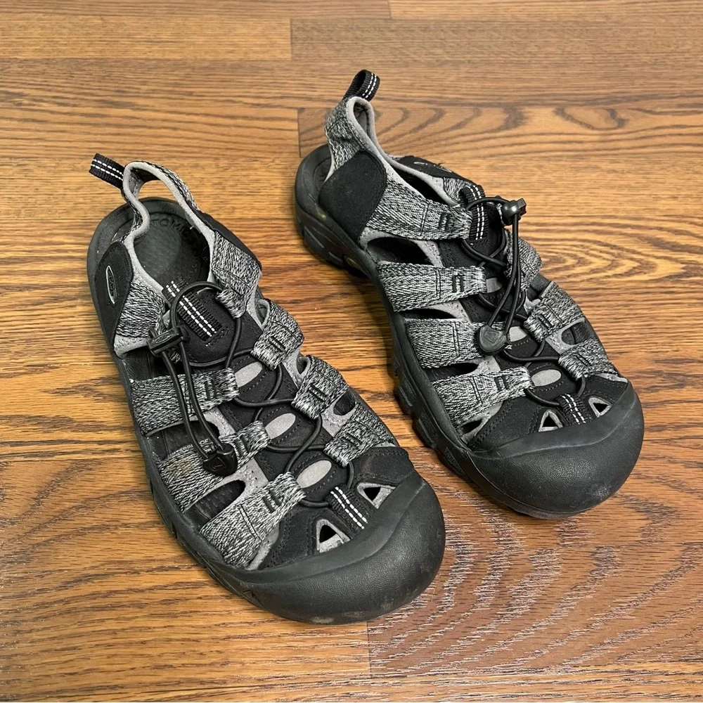 Keen Men's Newport H2 water sandals size 12